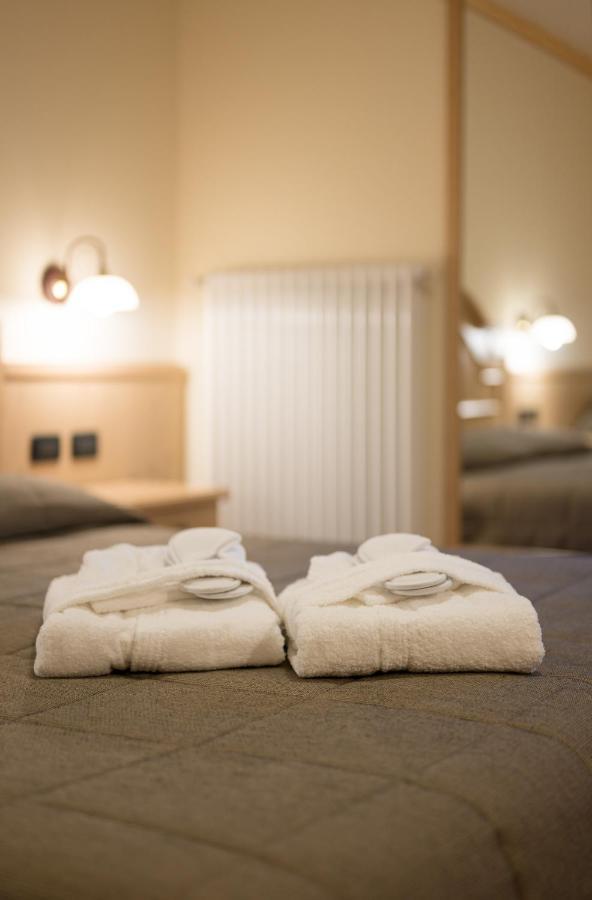 Hotel Crepei 포자 디 파사 외부 사진