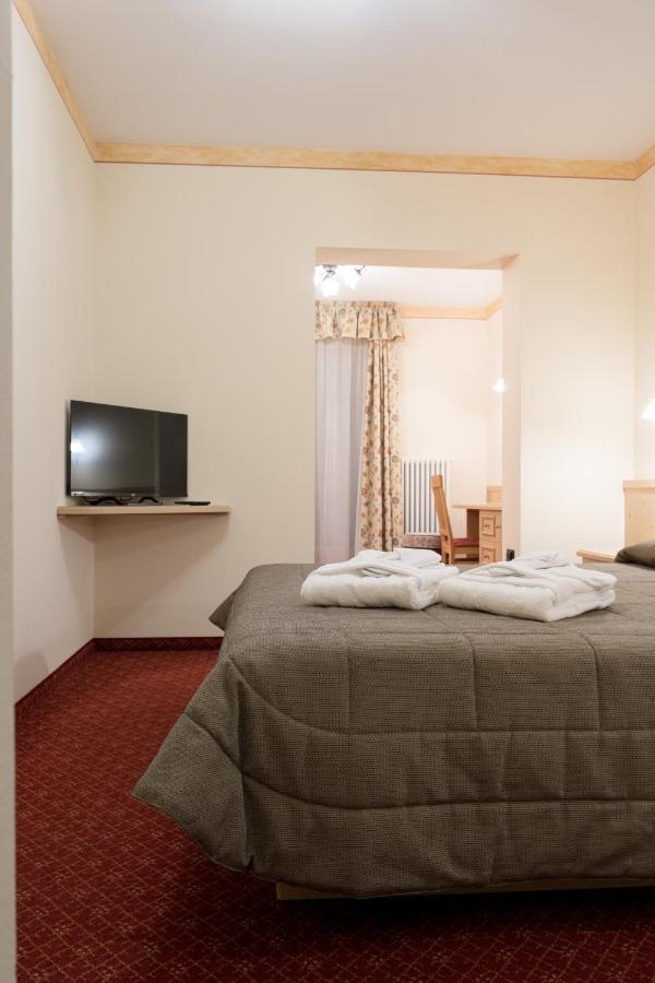 Hotel Crepei 포자 디 파사 외부 사진